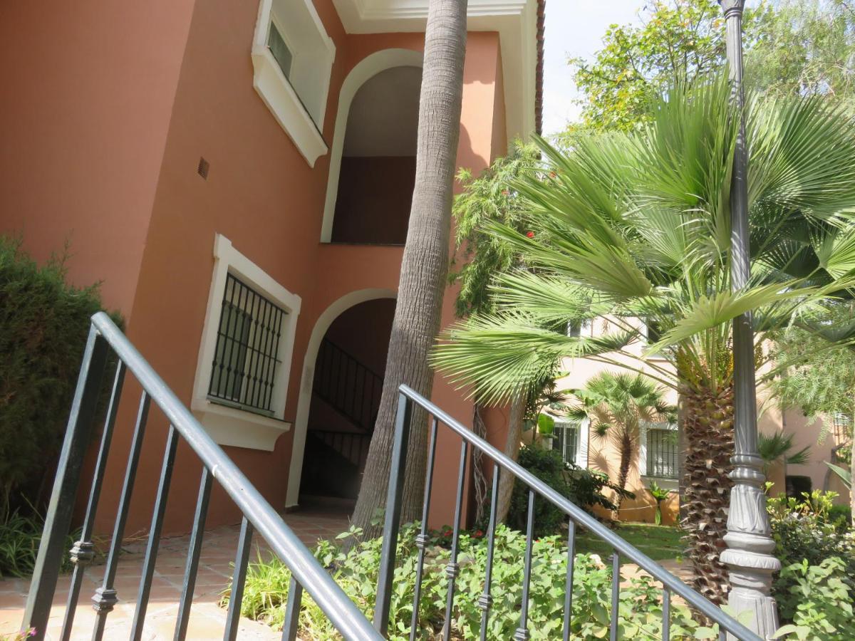 Beachside Estepona Exterior photo